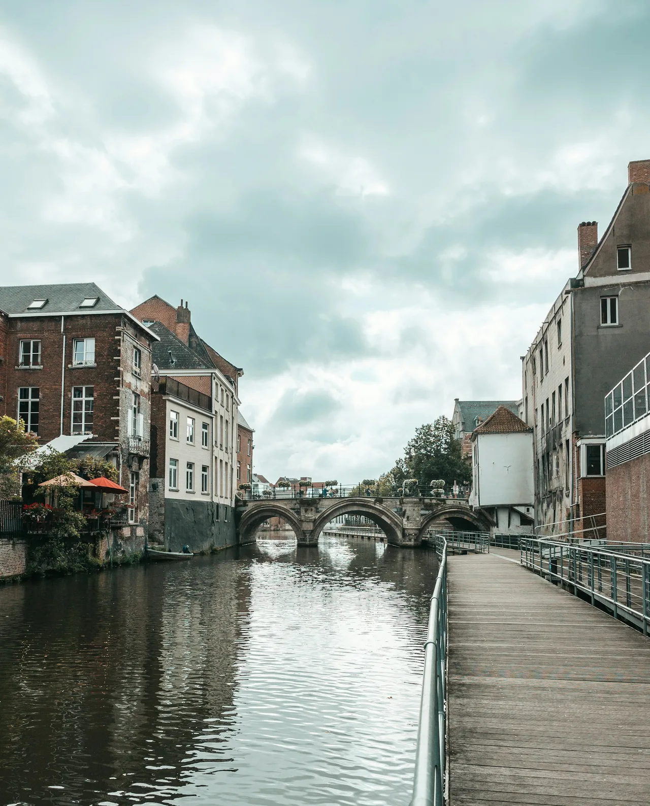Le pont en arches sur la Dyle, au cœur du centre historique de Malines