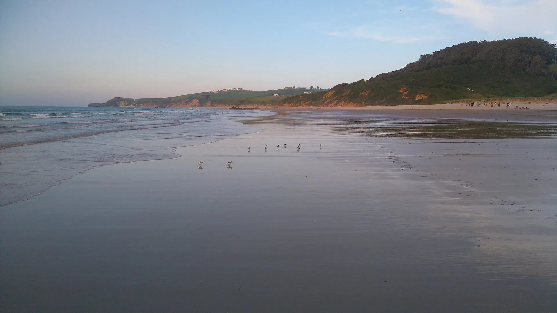 Playa de Merón, en Oyambre, San Vicente de la Barquera (Cantabria)